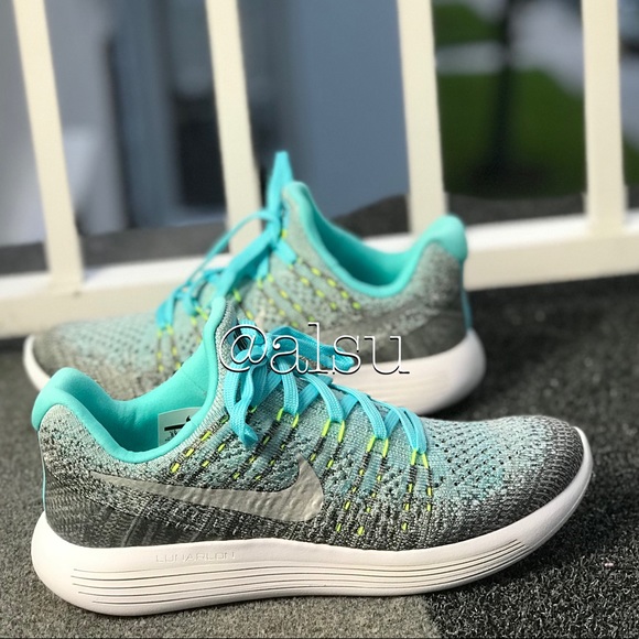 NWT Nike LunarEpic Low Fl 2G Metallic Silver W - Picture 6 of 8